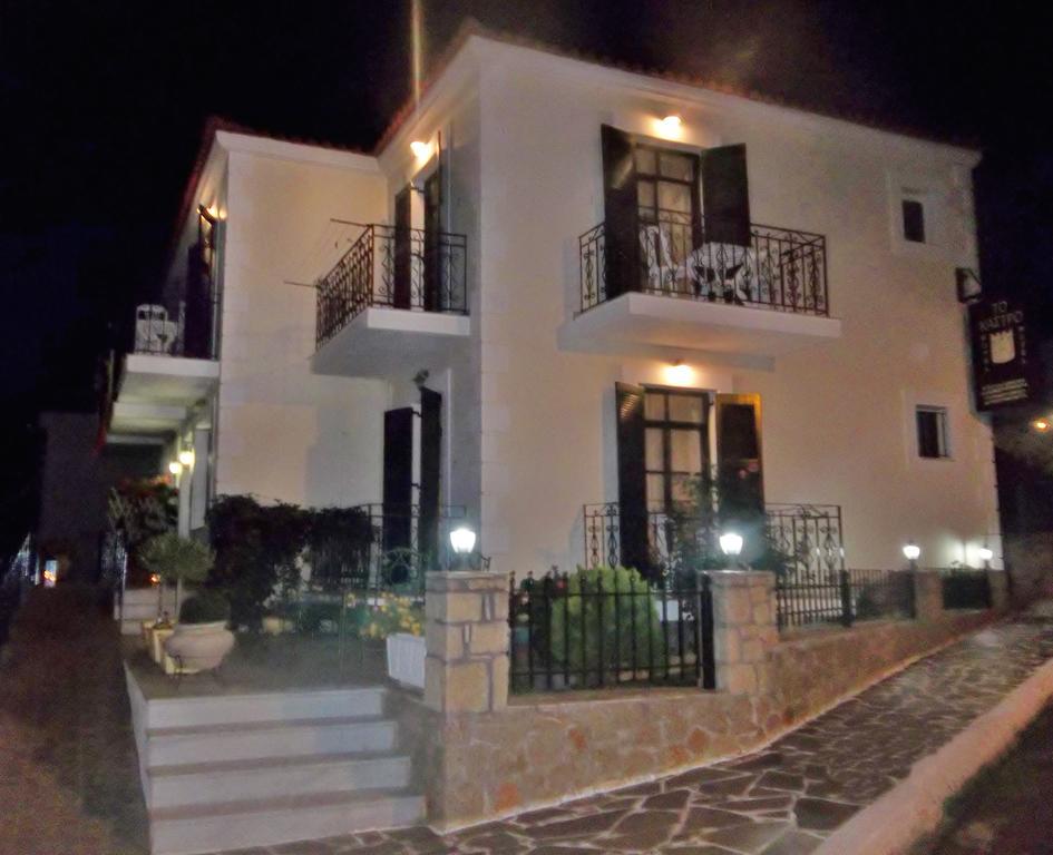 To Kastro Aparthotel Pylos Exterior photo